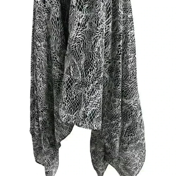 Strappy Asymetrical Summer  Dress - Picture 3 of 7